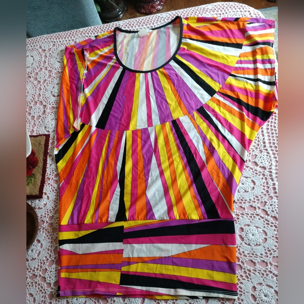 Trina turk top size M